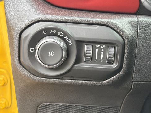 Used 2021 Jeep Wrangler Unlimited Rubicon AWD/4WD image 18