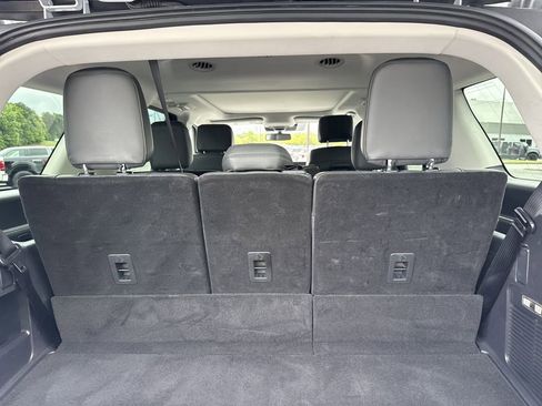 Used 2025 Ford Expedition Active AWD/4WD image 19