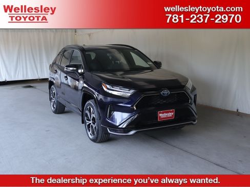Used 2024 Toyota RAV4 XSE w/ Weather Package AWD/4WD image 1