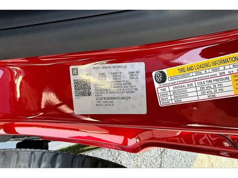 Used 2019 Chevrolet Camaro ZL1 RWD image 29