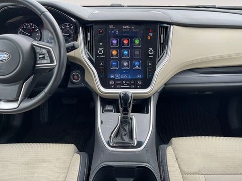 Used 2021 Subaru Outback Premium image 11