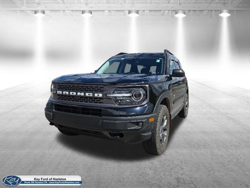 Used 2023 Ford Bronco Sport Badlands AWD/4WD image 3