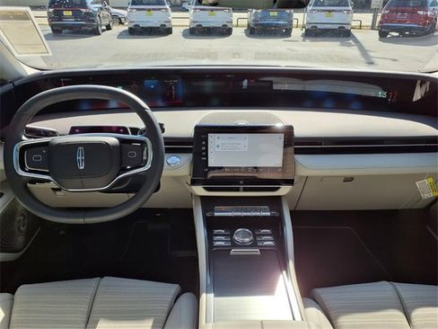 New 2026 Lincoln Nautilus Reserve image 6