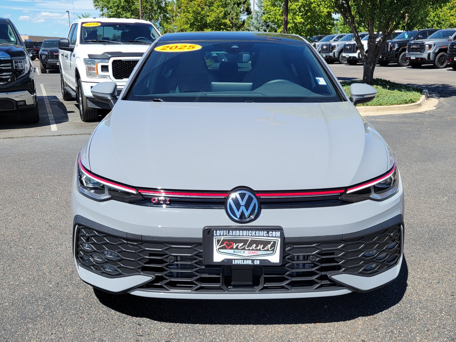 Used 2025 Volkswagen GTI SE FWD image 5
