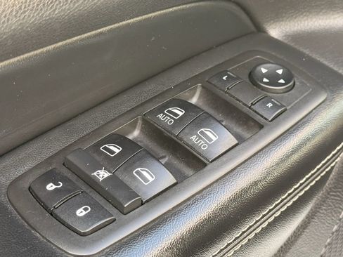 Used 2015 Jeep Grand Cherokee Limited AWD/4WD image 23