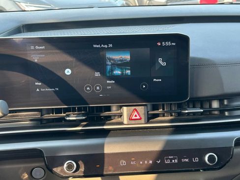 Used 2026 Kia Carnival FWD image 20
