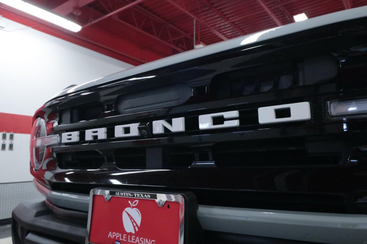Used 2022 Ford Bronco Outer Banks AWD/4WD image 32