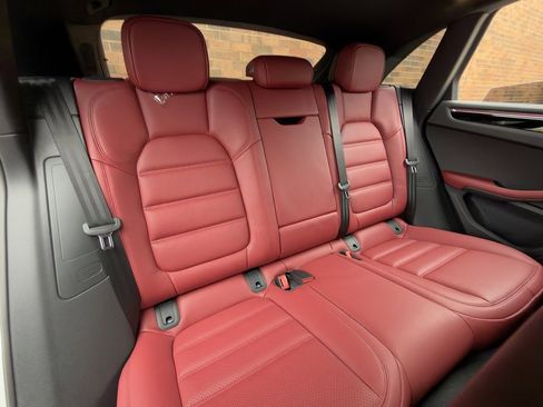 New 2026 Porsche Macan S image 23