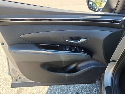 Used 2023 Hyundai Tucson Limited AWD/4WD image 15