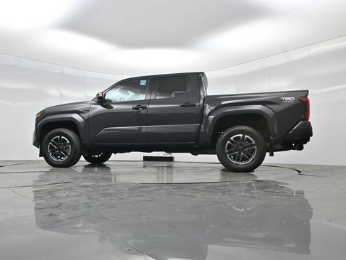 Used 2024 Toyota Tacoma TRD Sport w/ TRD Sport Upgrade Package AWD/4WD image 7
