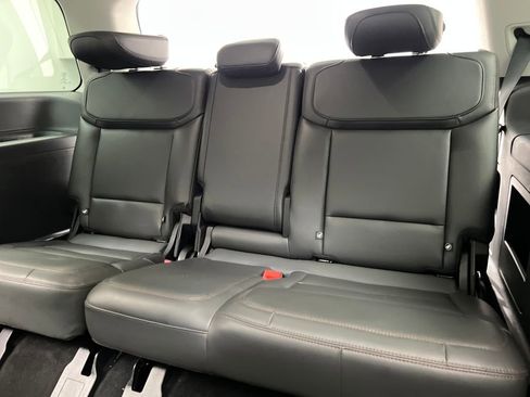 Used 2025 Ford Expedition Active AWD/4WD image 33