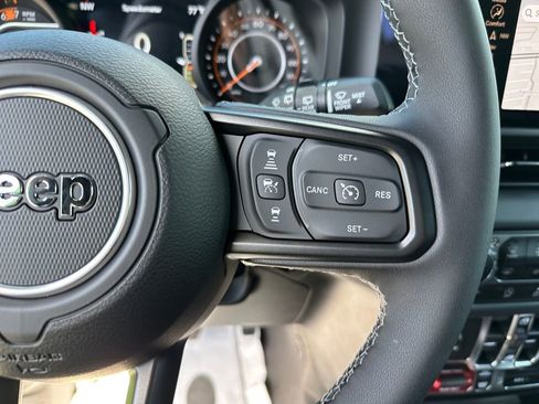 New 2025 Jeep Wrangler Unlimited Rubicon w/ XTREMEE 35" Tire Package image 20