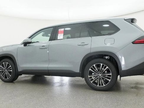 New 2026 Toyota Grand Highlander AWD Hybrid image 12