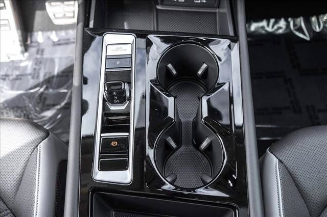 Used 2024 Volkswagen Atlas Peak Edition SEL AWD/4WD image 20