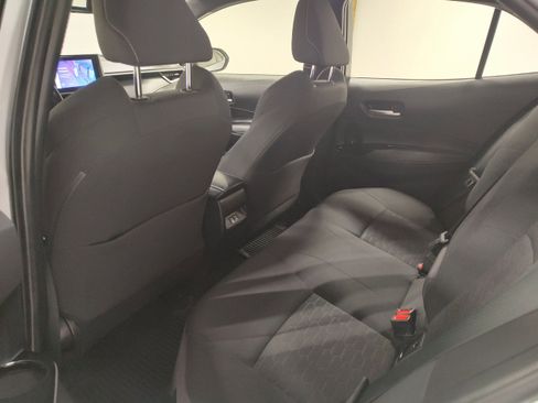 Used 2023 Toyota Corolla SE w/ SE Premium Package image 11