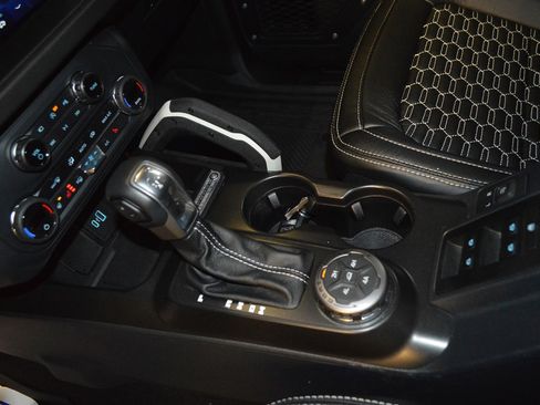 Used 2023 Ford Bronco Wildtrak image 20