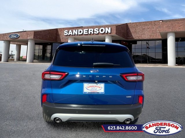 Certified 2023 Ford Escape SE w/ PHEV Premium Package FWD image 4