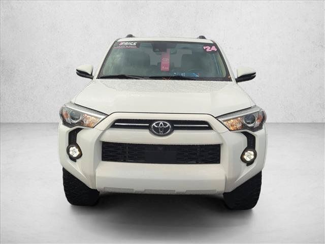 Certified 2024 Toyota 4Runner SR5 Premium w/ Moonroof Package AWD/4WD image 2