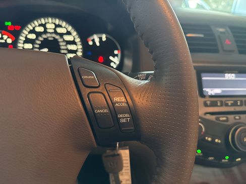 Used 2007 Honda Accord EX-L image 40