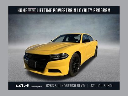 Used 2017 Dodge Charger SE w/ Power Sunroof Group