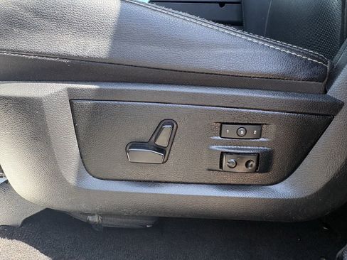 Used 2017 RAM 2500 Laramie w/ Convenience Group image 19