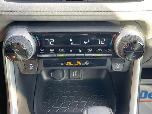 Used 2024 Toyota RAV4 XLE w/ Convenience Package image 11