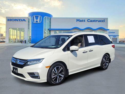 Certified 2019 Honda Odyssey Elite image 2