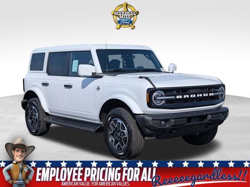 New 2026 Ford Bronco Outer Banks AWD/4WD image 1