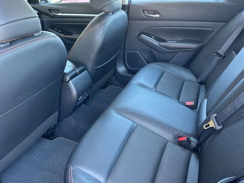 Used 2025 Nissan Altima 2.5 SR FWD image 16