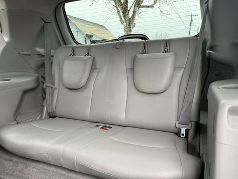 Used 2009 Toyota Highlander Limited AWD/4WD image 30