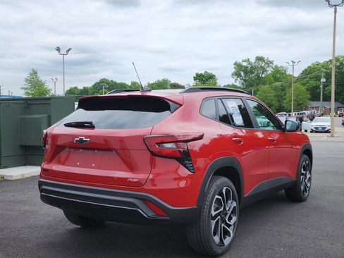 New 2026 Chevrolet Trax RS FWD image 5