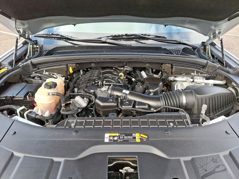 Used 2021 Jeep Grand Cherokee L Limited image 31