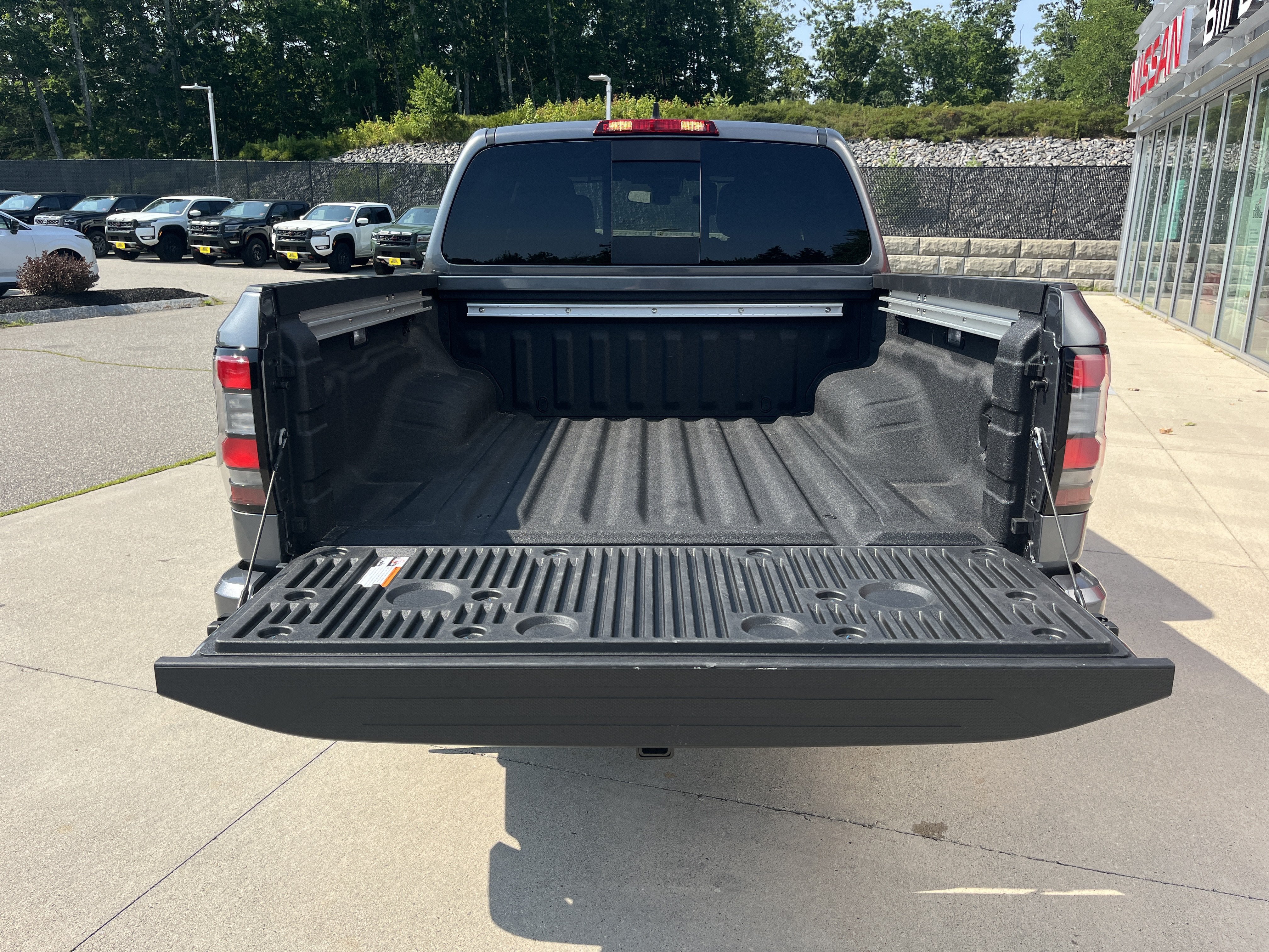 New 2026 Nissan Frontier PRO-4X w/ Pro-4x Convenience Package AWD/4WD image 16