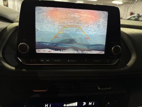 Certified 2025 Nissan Rogue SV image 35