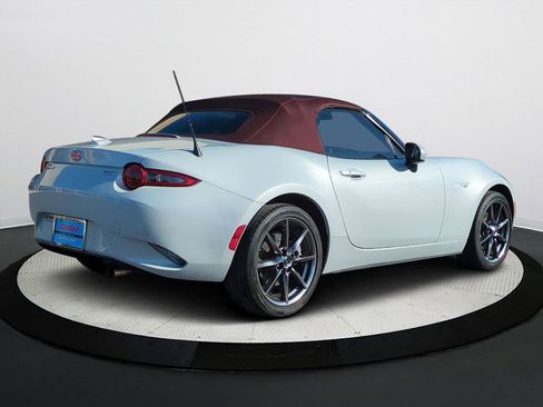 Used 2018 MAZDA MX-5 Miata Grand Touring image 4