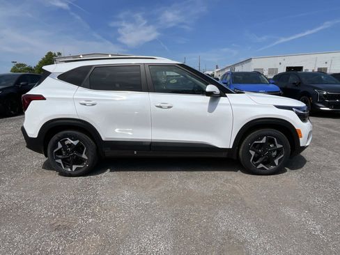 New 2026 Kia Seltos EX FWD image 8
