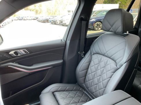 New 2026 BMW X5 xDrive50e w/ Executive Package image 28