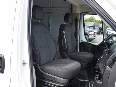 Used 2022 RAM ProMaster 2500 FWD image 18