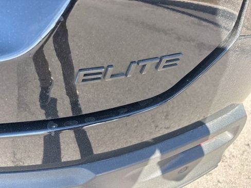 Used 2023 Honda Pilot Elite image 18