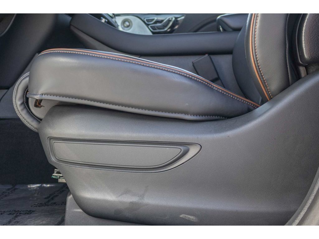 Used 2025 Lincoln Aviator Black Label w/ Jet Appearance Package AWD/4WD image 19