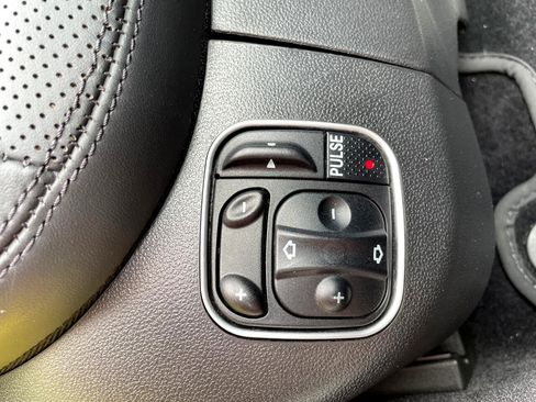 Used 2009 Mercedes-Benz SL 550 image 13