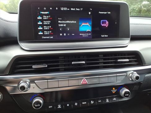 Used 2022 Kia Telluride LX image 10