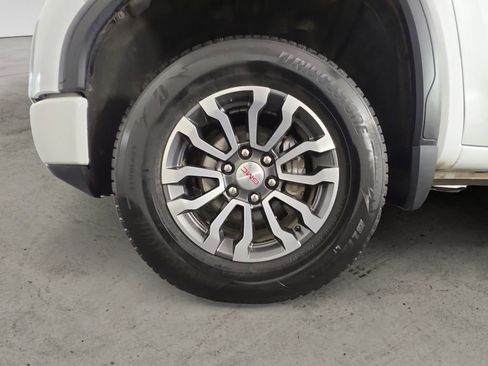 Used 2021 GMC Sierra 1500 AT4 w/ Technology Package image 14