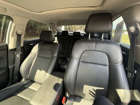 Used 2024 Honda Civic Touring image 8