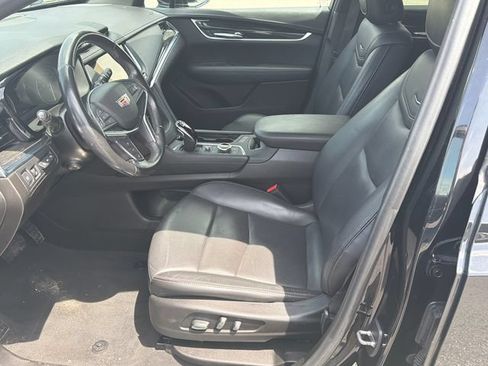 Used 2021 Cadillac XT5 Premium Luxury FWD image 9