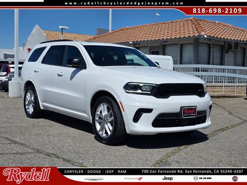 Certified 2024 Dodge Durango GT RWD image 1