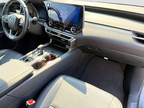 Used 2023 Lexus RX 350 w/ Accessory Package (Z1) AWD/4WD image 27