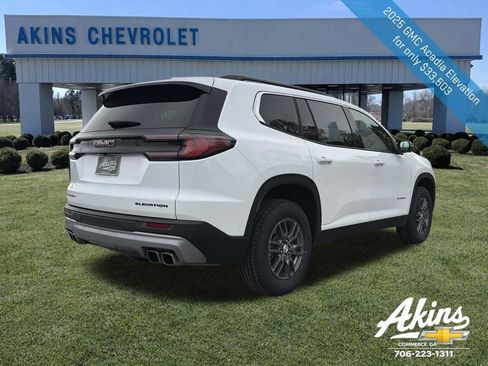 Certified 2025 GMC Acadia Elevation FWD image 6