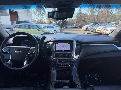 Used 2019 Chevrolet Suburban LT image 48