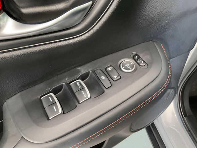 Certified 2024 Honda HR-V Sport image 5